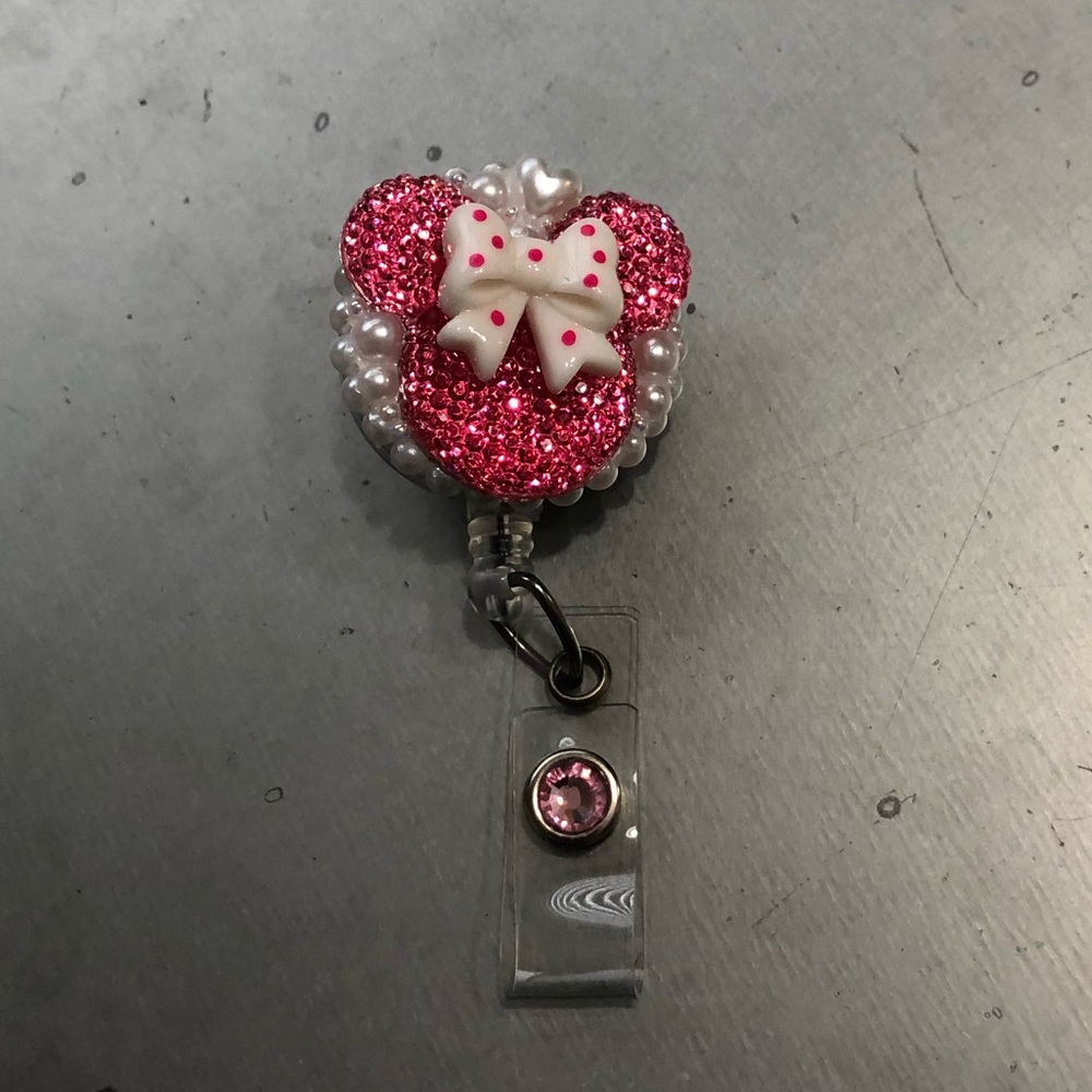 Minnie Mouse badge holder